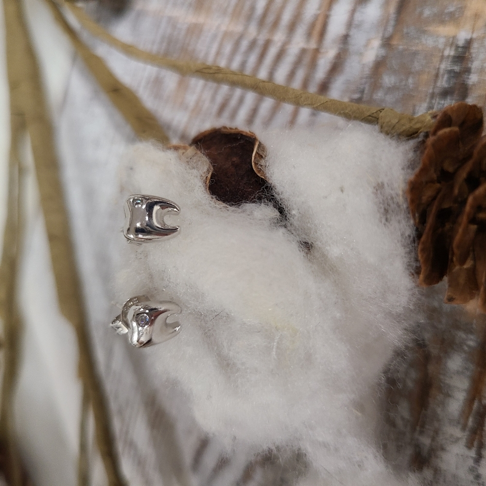 🦷🦷NEW🦷🦷ADORABLE!! 925 Sterling Silver Tooth Earrings with tiny CZ🦷🦷 - Picture 6 of 13